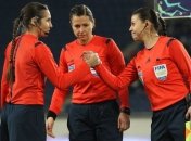 Впервые в истории: женская бригада арбитров из Украины рассудит матч мужских сборных