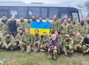 Украинские военные вернулись из плена