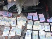 Чиновника Госпродпотребслужбы поймали на взятке 