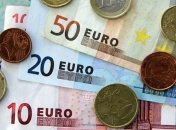 Курс евро рекордно укрепляется, вопреки ожиданием Европейского центробанка