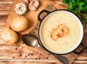 Цибульний суп — чудова страва для прохолодних весняних днів