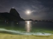 Землян ждут суперлуние и два потока метеоров