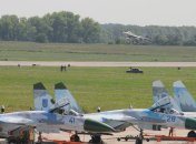 Россияне разгоняют по сети видео удара по аэродрому в Миргороде: что известно