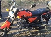 В Сумской области пьяный мужчина угнал из магазина новый мопед