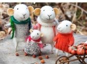 Необычные игрушки: ручные зверьки из войлока (ФОТО)