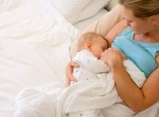 Можно ли выкормить ребенка одной грудью