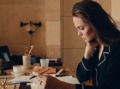 Неземная Анджелина Джоли покорила новым роликом