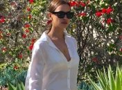 Ирина Шейк после расставания с Брэдли Купером улетела в Исландию