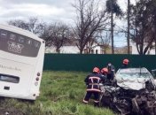 На Прикарпатье - жуткое ДТП с автобусом и легковушкой: есть погибшие (фото)