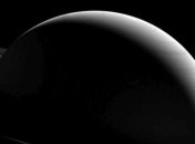 В NASA продемонстрировали снимки малых спутников Сатурна  