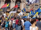 Протестующие штурмуют Киевсовет  