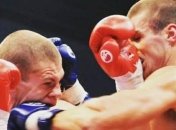 Нокаут з коліна від українського гіганта (Відео)