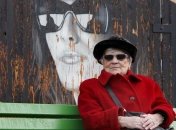 Макияж и темные очки предотвращают болезни глаз