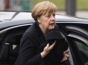 Меркель: Путин надавил на боевиков, чтобы те согласились на перемирие