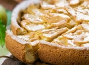 Как приготовить постную яблочную шарлотку