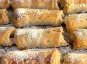 Трубочки с вишней станут излюбленным десертом (изображение создано с помощью ИИ)