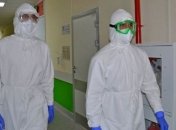 За добу в Україні на коронавірус захворіли 74 медичних працівники