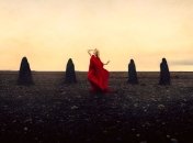 Мрачная сказка: глубокая история человека и его единения с природой (Фото)