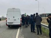 Готовили сюжет для росСМИ: на Харьковщине перехватили автобусы с "титушками" (фото)