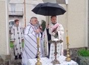 Очередь за ковидом: как святили паски в разных регионах Украины в 2021 году (фото и видео)