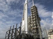Запуск Falcon 9 с космическим грузовиком Dragon перенесли 