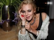Скандал на пляже: Линдси Лохан подралась со своим бойфрендом (Видео)
