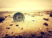 Схожість дівчини зі своєю родичкою вражає