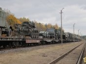 У Білорусь завозять війська, техніку, боєприпаси