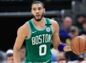 Игрок НБА дает четверть миллиона долларов жителям Бостона