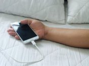 Заряджати телефон потрібно правильно