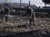 На границе России и Латвии начали строить забор