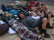 В Лондоне активисты в здании Музея естествознания устроили "лежачий" протест