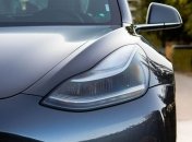 Tesla запатентувала інноваційне кермо