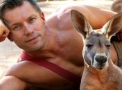 Самый "жаркий" календарь: австралийские пожарные снялись для нового выпуска 2020 года