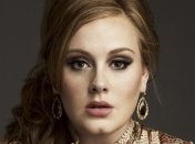 Певица Адель сделала торговую марку из своего имени