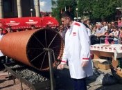 Тернопольский мясокомбинат приготовил рекордную колбасу 