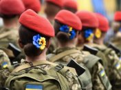 Женщин начнут ставить на военный учет с 1 октября