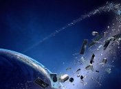 Как Земля погрязла в космическом мусоре (Видео)