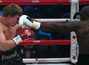 Поветкин нокаутирует камерунца Такама (Видео)