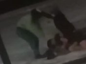 "Бой-баба!" Женщина спасла мужа от нападения и поразила сеть (видео)