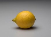 Странный ролик с лимоном взорвал Интернет (Видео) 