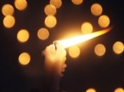 Перед "концом света" втрое подорожали свечи