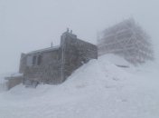 Карпаты снова засыпало снегом (фото)