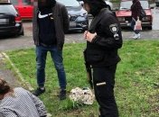 Сотрясение, трещины и ушибы: на Ровенщине пьяная женщина напала на полицейскую с бутылкой (фото)