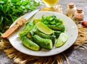 Огірочки виходять хрумкими та дуже смачними