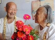 Китайская пара после 88 лет брака сделала свадебные фото