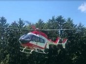 Подстреленного военным на Житомирщине 9-летнего мальчика экстренно вертолетом доставили в Киев (фото, видео)