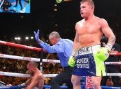 Украинский боксер хочет боя с Канело