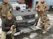 Favbet Foundation передав ЗСУ два позашляховики