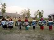 Когда у меня месячные,мне нельзя... - девушки из Непала делятся страницами из своих дневников,в картинках